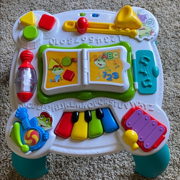 leapfrog musical table